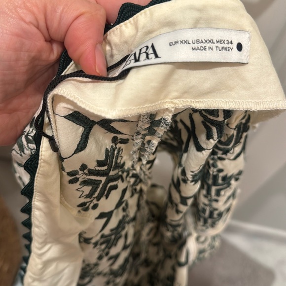 Zara Women’s XL Green and Cream High Waist Embroidered Shorts - Picture 8 of 10